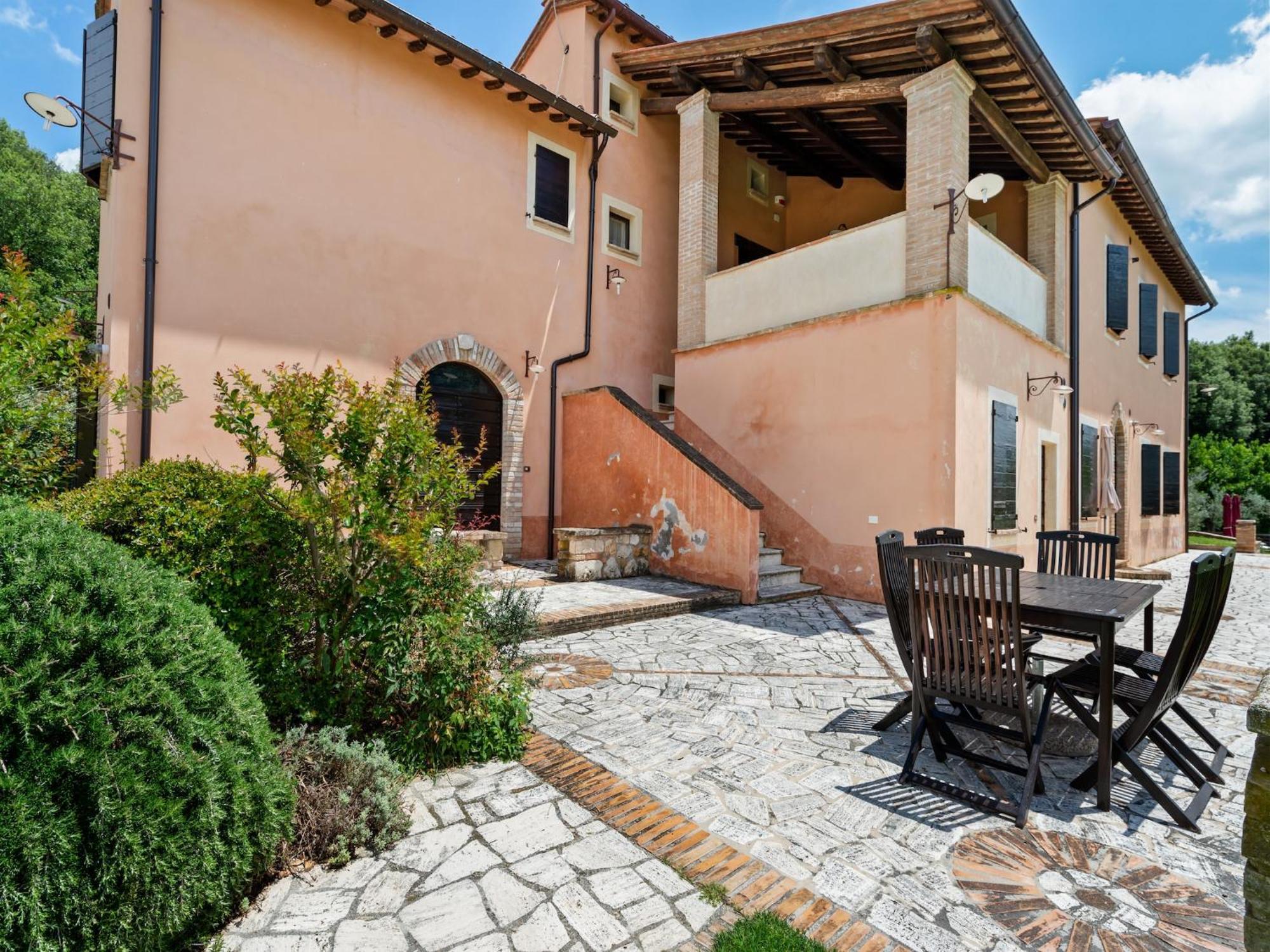 Elegant Apartment Only 1 Hour From Rome Narni Exterior foto
